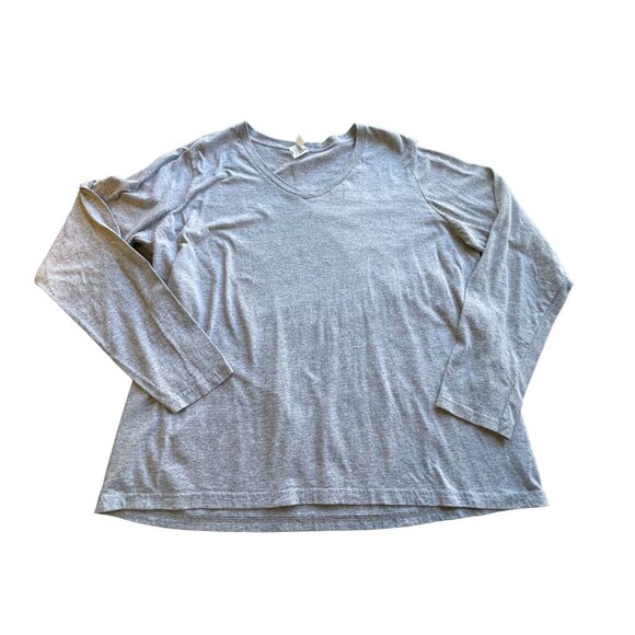 DisTrict Concert Tee - Ladies Long Sleeve V-Neck Lightweight Tee in Light Gray - Picture 2 of 5